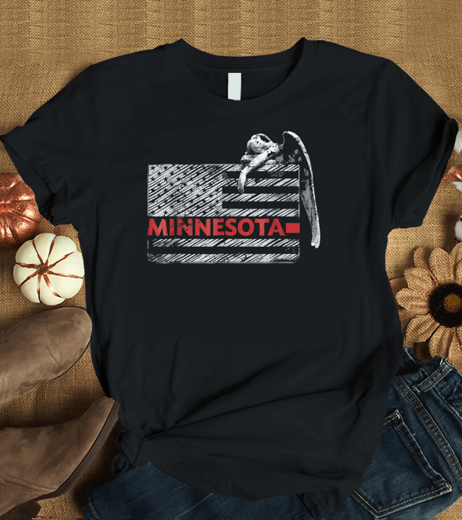 Minnesota Thin Red Line Angel Weeping Flag T-Shirt