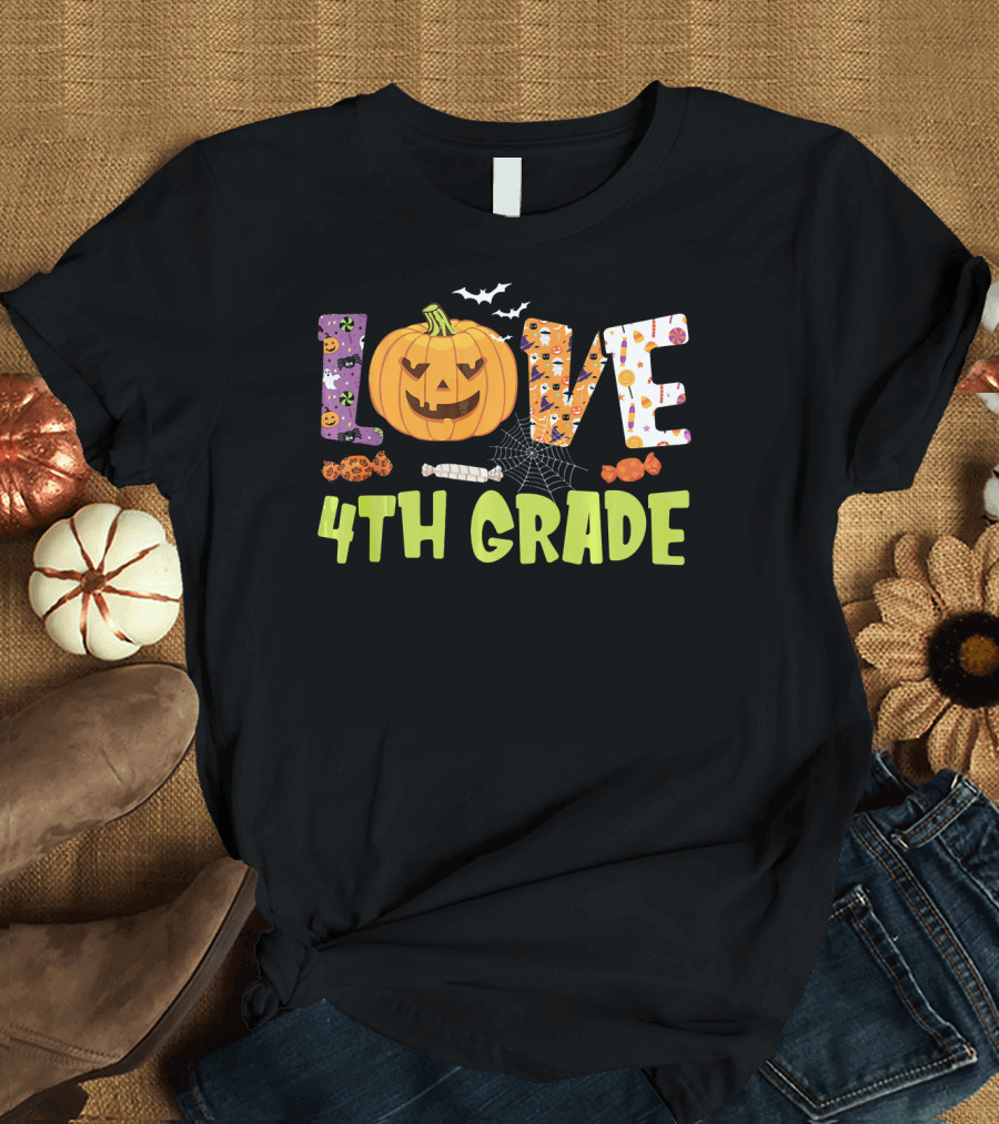 Halloween Pumpkin Love 4th Grade Teacher with Candy and Bats T-Shirt