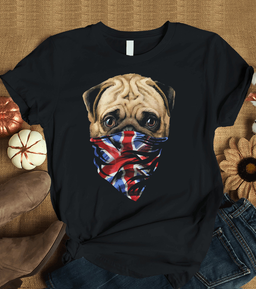 Patriot Pug with Union Jack Bandana in England T-Shirt