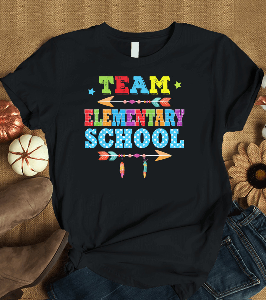 Team Elementary School Colorful Arrow Feathers T-Shirt