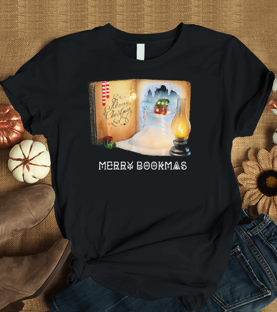 Merry Bookmas Merry Christmas Reading Book With Lantern and Winter Scene T-Shirt