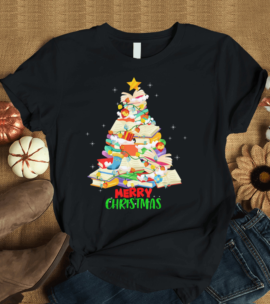 Merry Christmas Reading Book Lover Xmas Tree Librarian T-Shirt