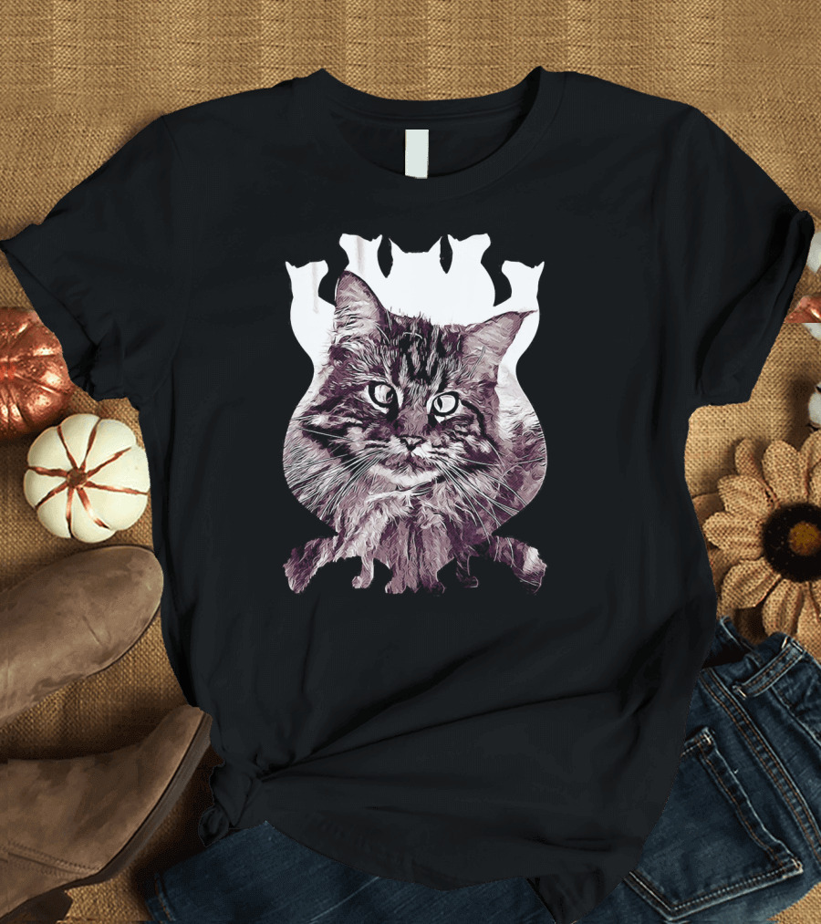 Maine Coon Cat Shape Vector Squinting T-Shirt