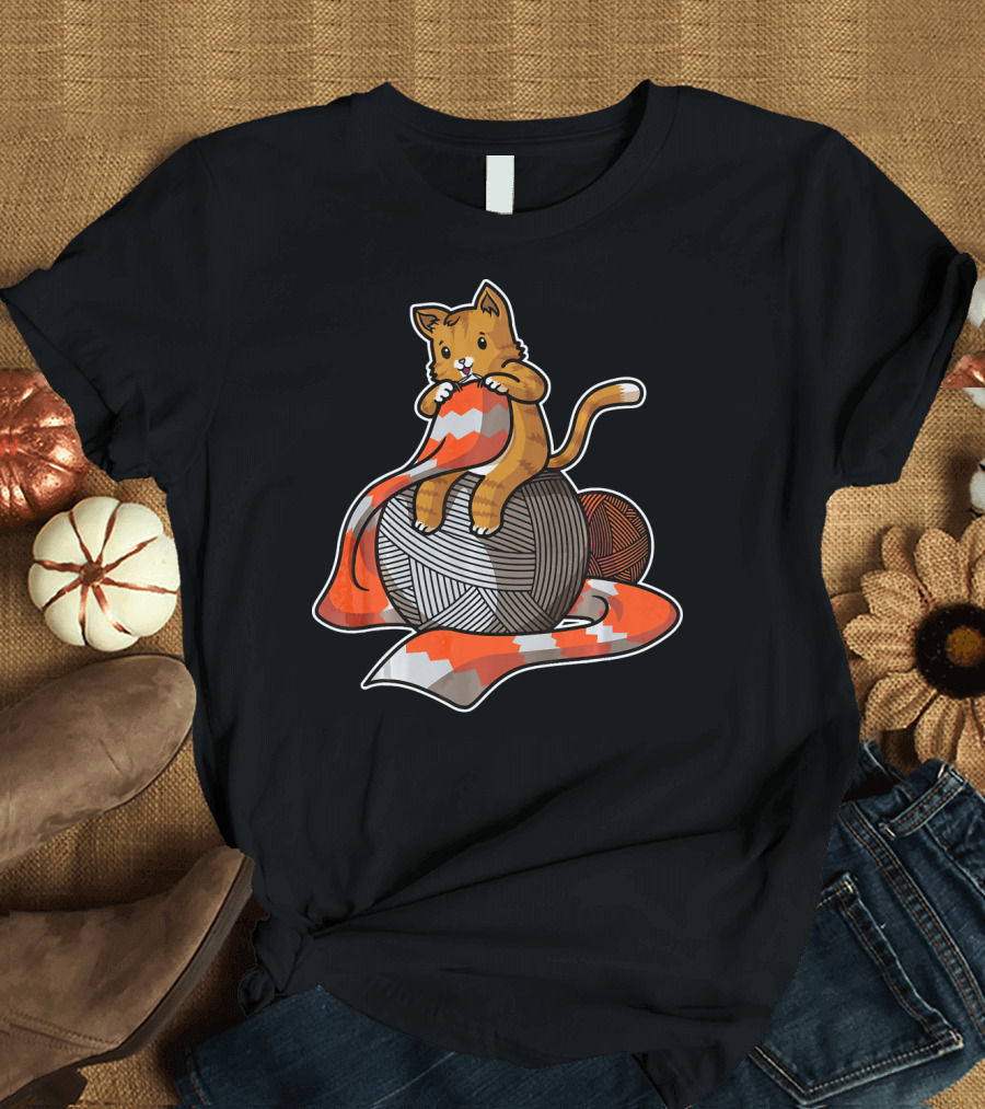 Knitting Kitten Cat Knits Herself A Scarf Cozy Yarn Ball T-Shirt