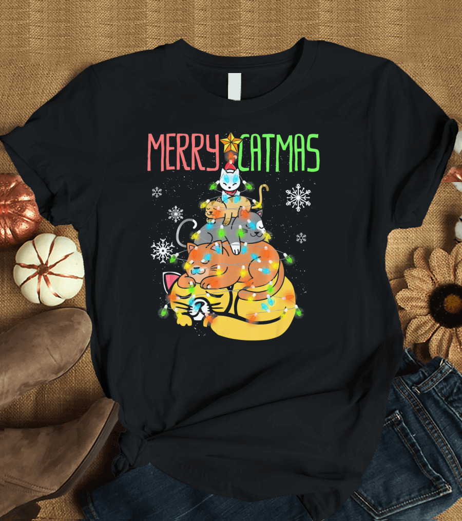 Merry Catmas Funny Christmas Cats with Kittens and Festive Lights T-Shirt