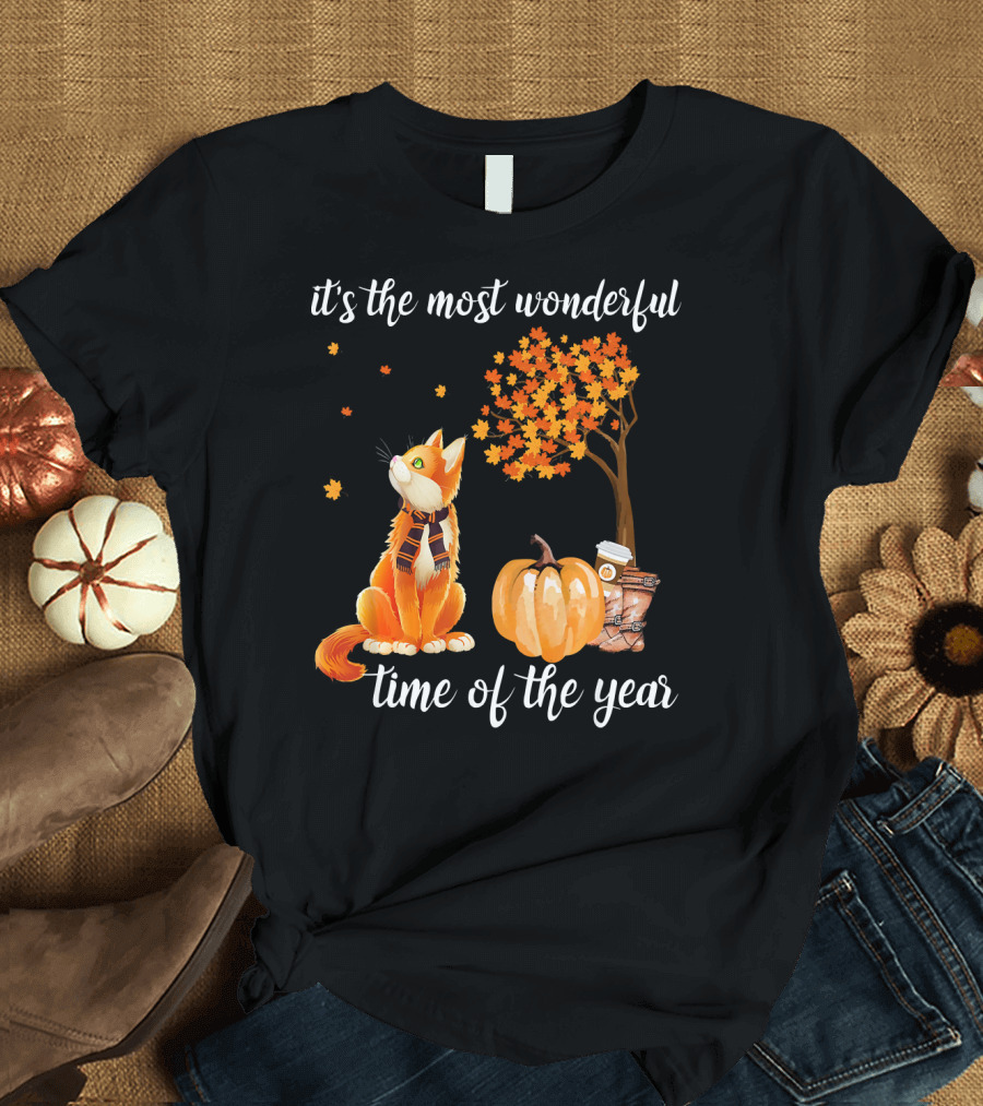 It's the Most Wonderful Time of the Year Maine Coon Fall Pumpkin Tree Coffee Books T-Shirt