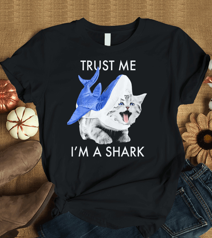Trust Me I'm A Shark Ferocious Kitten Pho T-Shirt