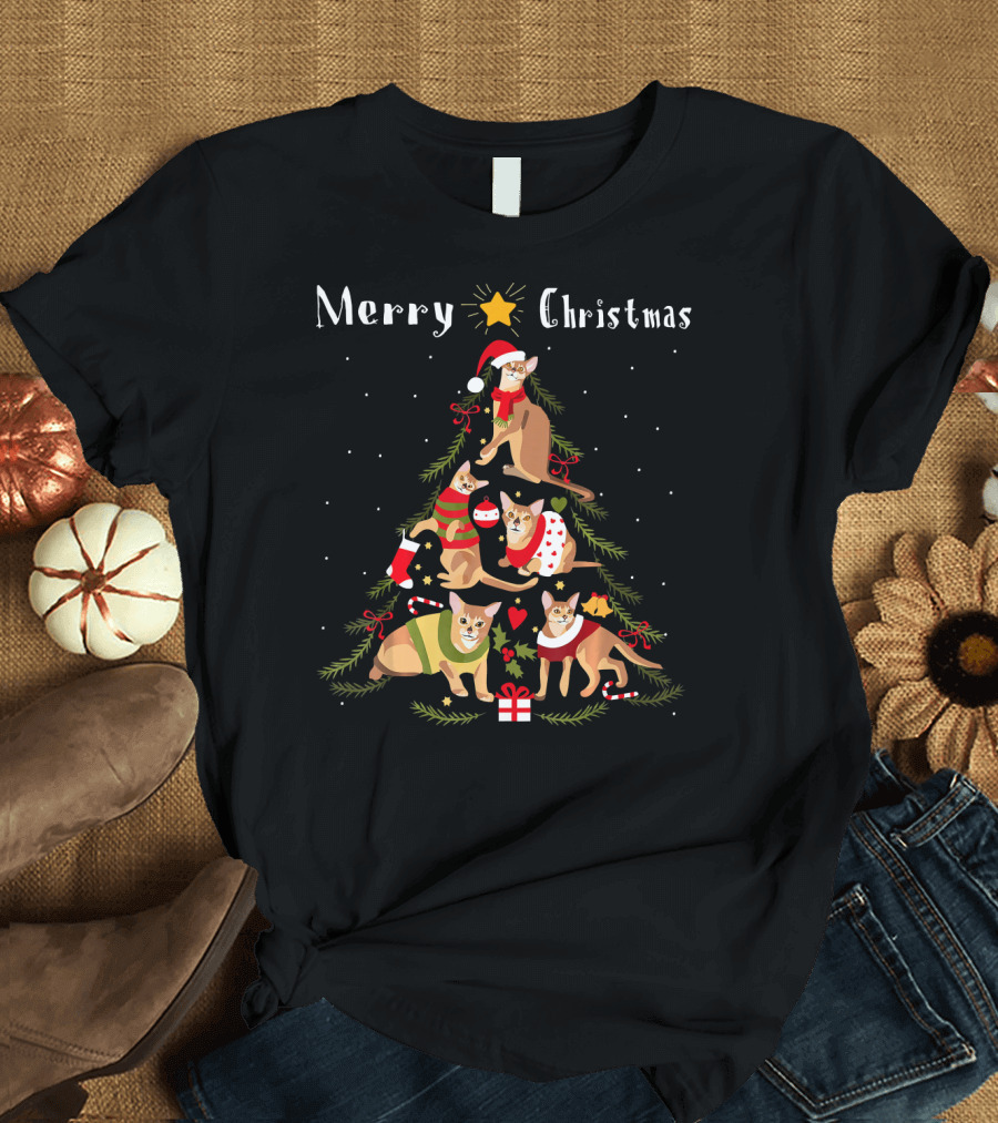 Merry Christmas Abyssinian Cat Christmas Tree Festive Xmas Cats T-Shirt