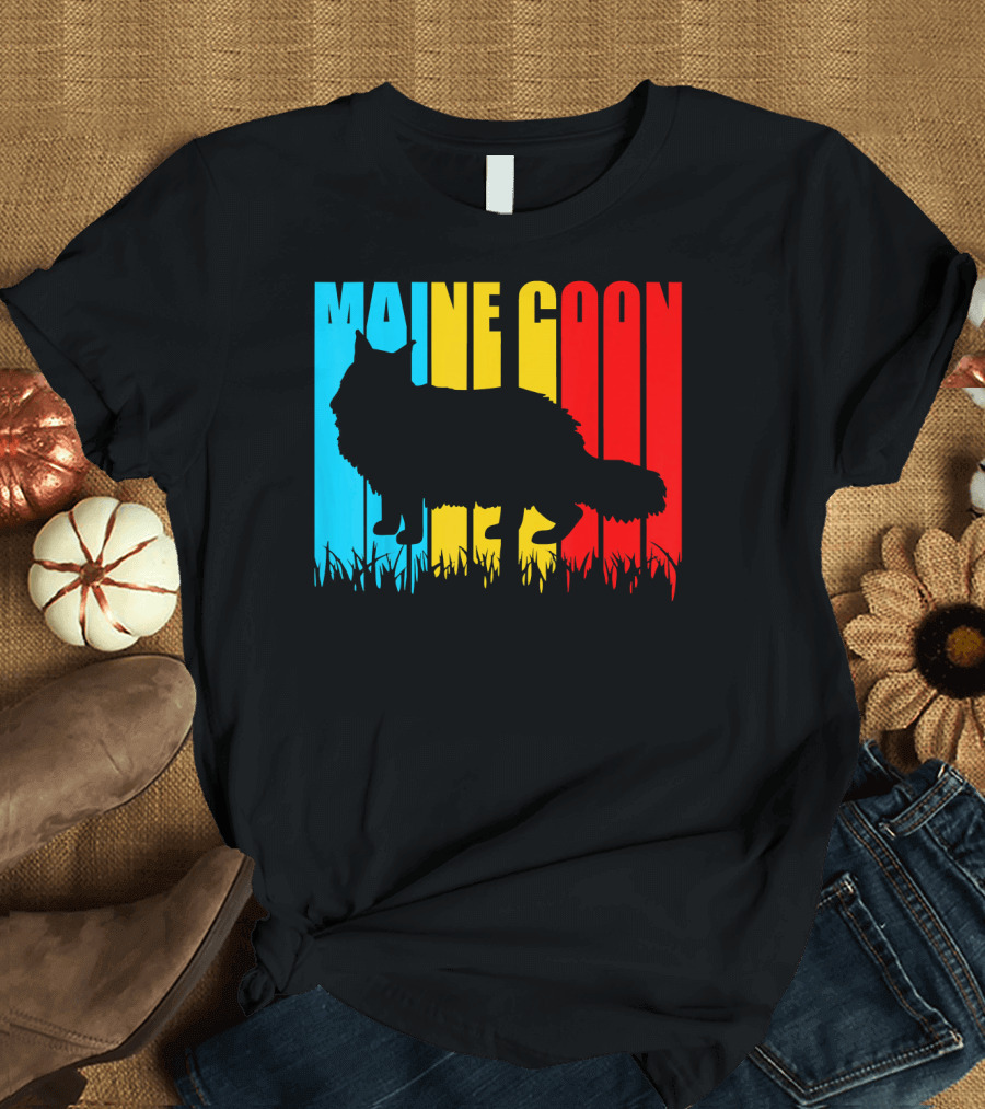 Maine Coon Silhouette Retro Style for Pets Lovers T-Shirt