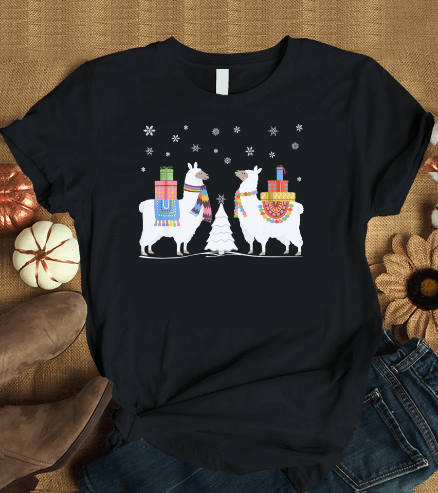 Alpaca Winter Llama Snowflakes Gifts Christmas Tree T-Shirt