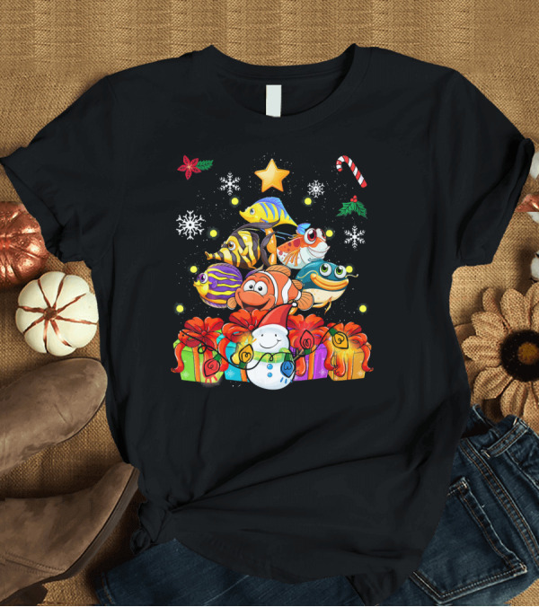 T-Shirt: Christmas Tree Koi Fish Snowflakes Gifts Candy Cane Star Decor T-Shirt Christmas Tree Koi Fish Snowflakes Gifts Candy Cane Star Decor T-Shirt