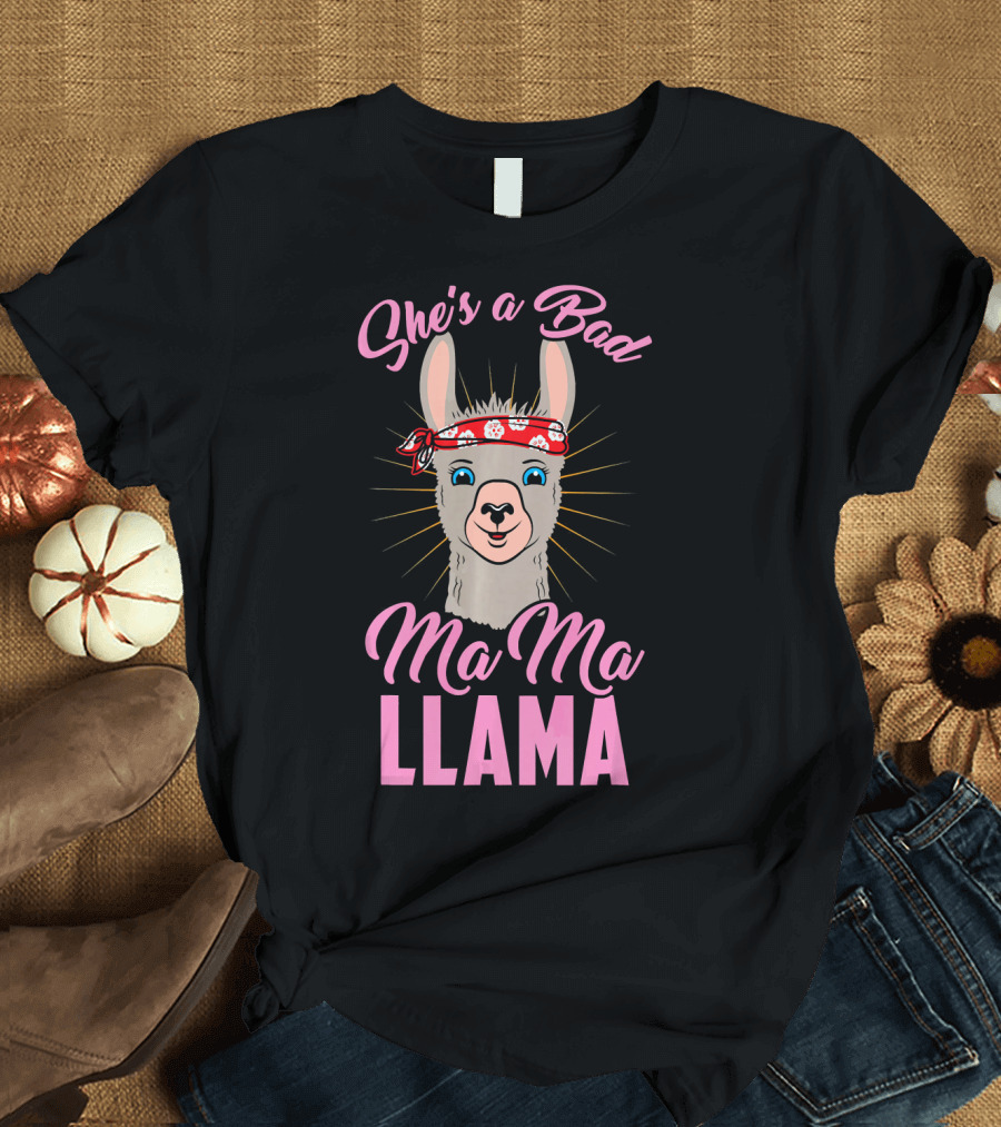 She's a Bad Ma Ma Llama Funny Alpaca Lover Vintage Inspired T-Shirt