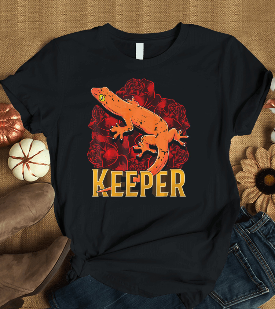 Awesome Gecko Keeper Proud Reptile Dinosaur Roses T-Shirt