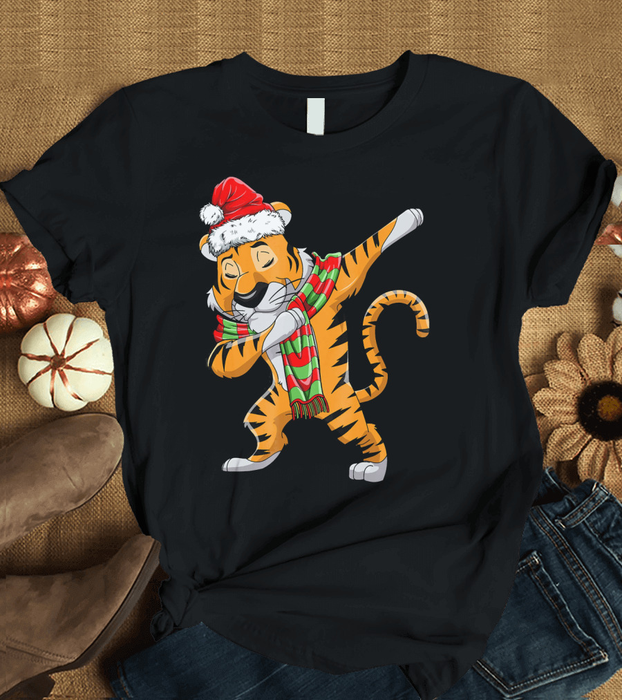 Dabbing Tiger Santa Christmas Festive Scarf T-Shirt