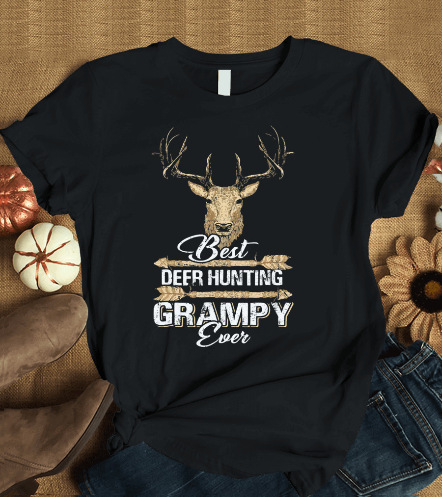 Best Deer Hunting Grampy Ever Deer Head with Antlers and Arrows T-Shirt