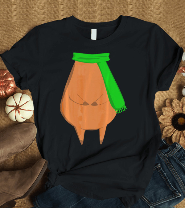 T-Shirt: Cute Deer Wrapped in Bright Green Scarf T-Shirt Cute Deer Wrapped in Bright Green Scarf T-Shirt