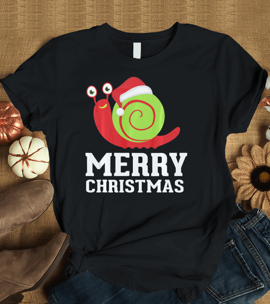 Cute Snail Santa Claus Hat Merry Christmas T-Shirt