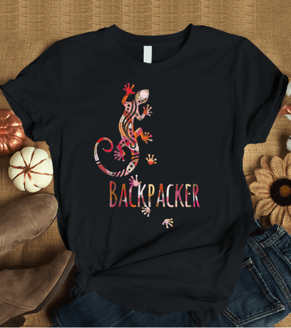 T-Shirt: Backpacker Colorful Ethno Gecko T-Shirt Backpacker Colorful Ethno Gecko T-Shirt