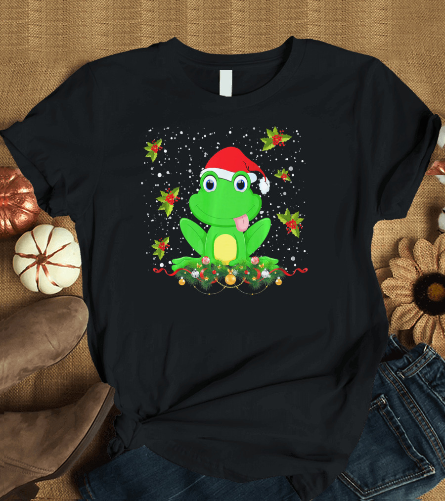 Merry Christmas Frog Santa Hat Funny Christmas Frog with Santa Hat and Festive Decorations T-Shirt