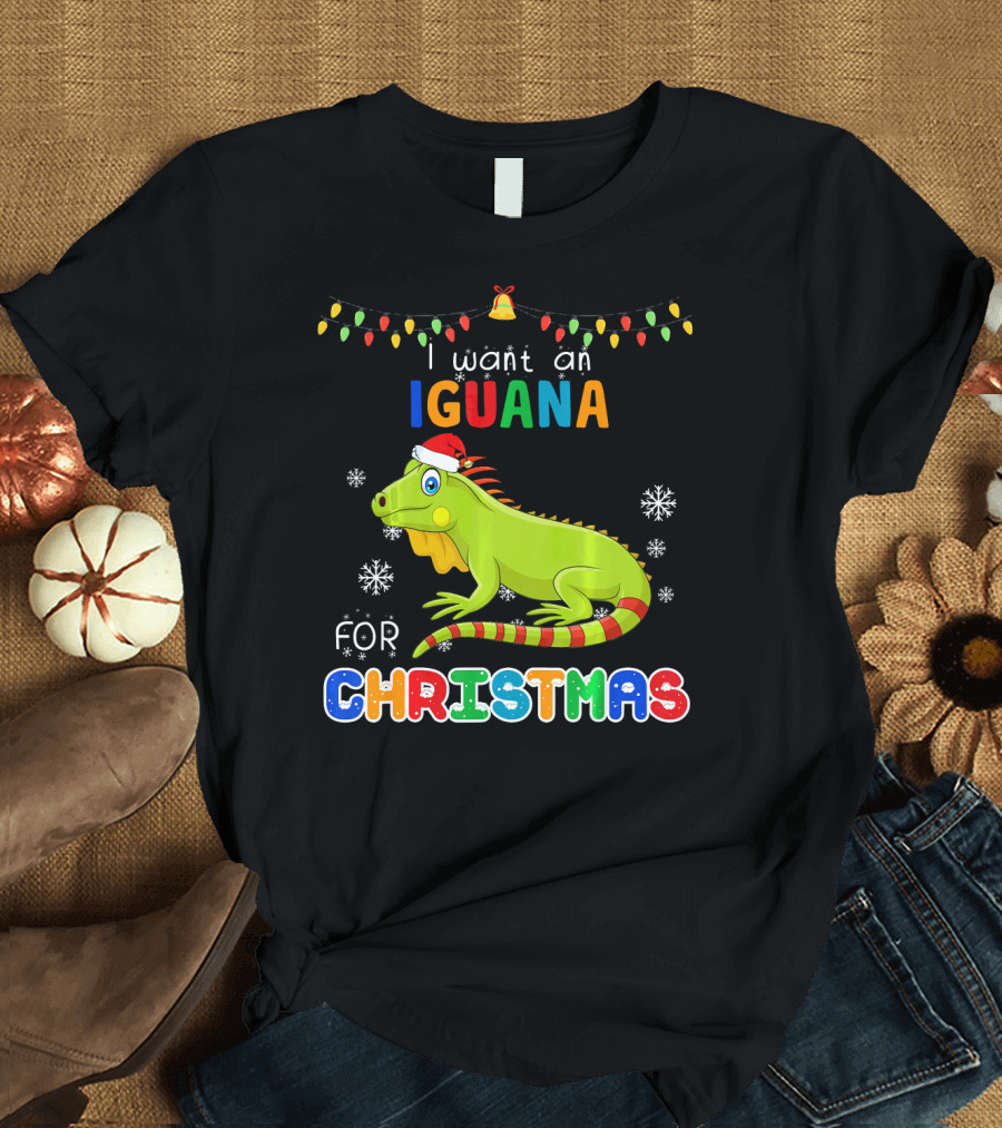 I Want An Iguana For Christmas Festive Holiday Lights Santa Hat T-Shirt