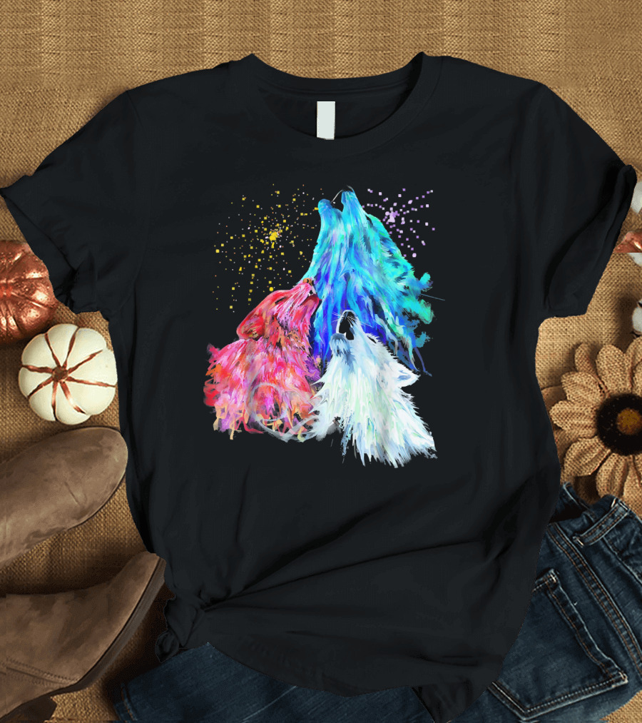 Fourth of July American Wolf Howling with Fireworks Burst T-Shirt