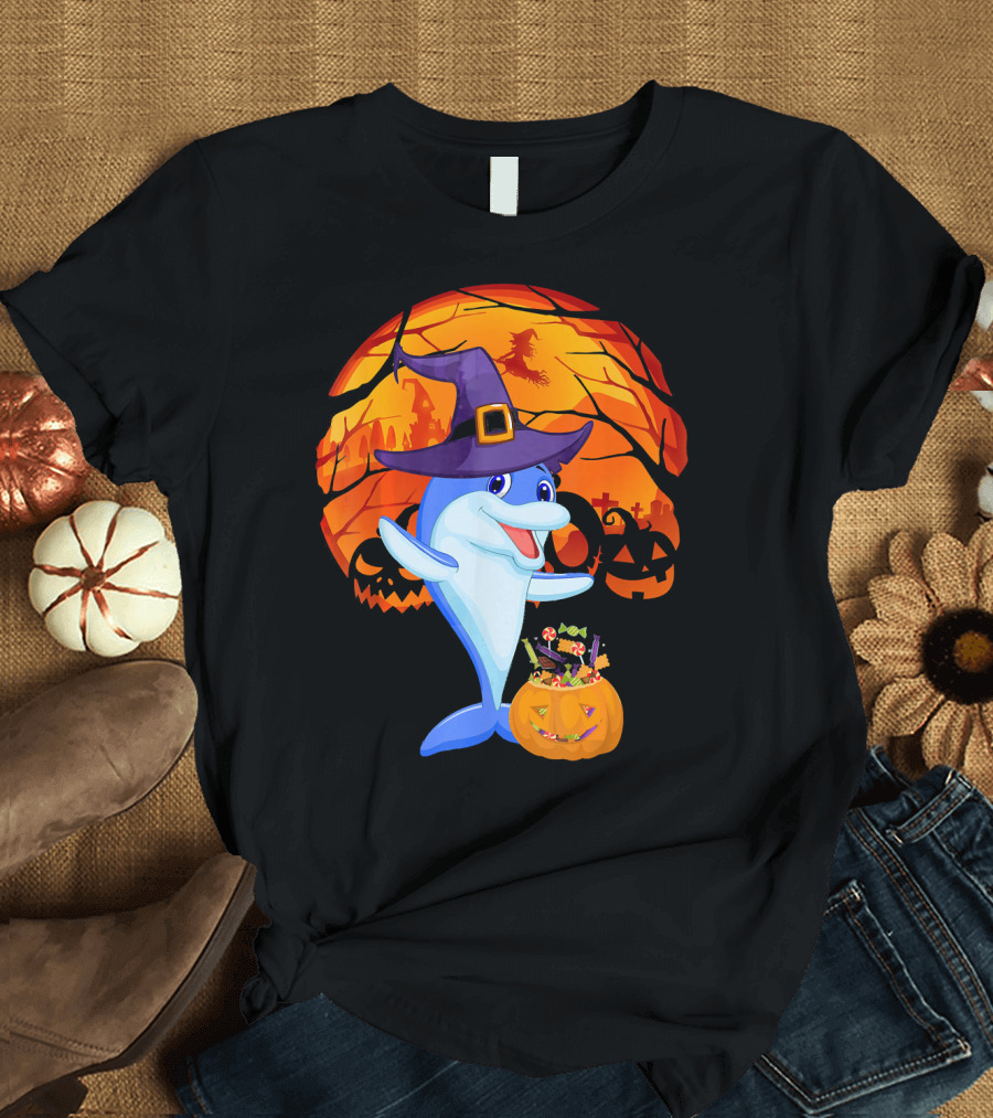 Halloween Costume Dol With Witch Hat Dolphin and Pumpkin Candy Moon Scene T-Shirt