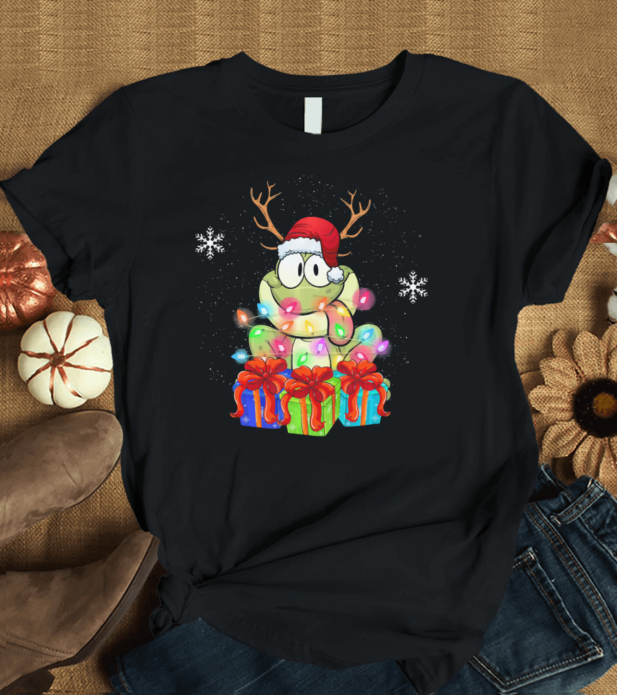 Funny Frog Santa Hat Xmas Lights Gifts Snowflakes T-Shirt