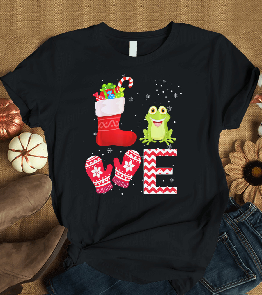 Funny Christmas Frog Love Stocking and Mittens Snowflake Holiday T-Shirt