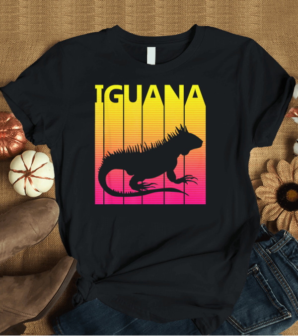 T-Shirt: Retro Iguana Sunset T-Shirt Retro Iguana Sunset T-Shirt