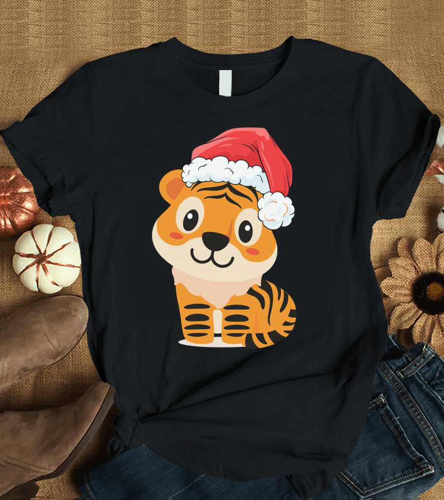Tiger Wearing Santa Hat Cute Christmas T-Shirt