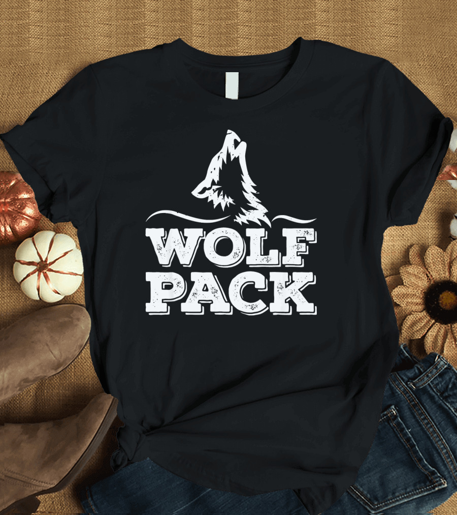 Wolf Pack Nature Lover Wild Animal Howling T-Shirt