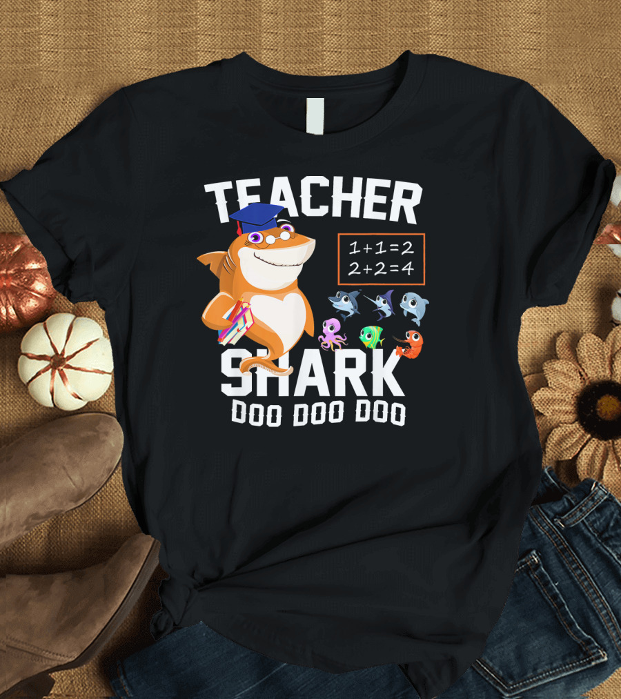 Teacher Shark Doo Doo Doo Funny Best with Math and School Fish T-Shirt