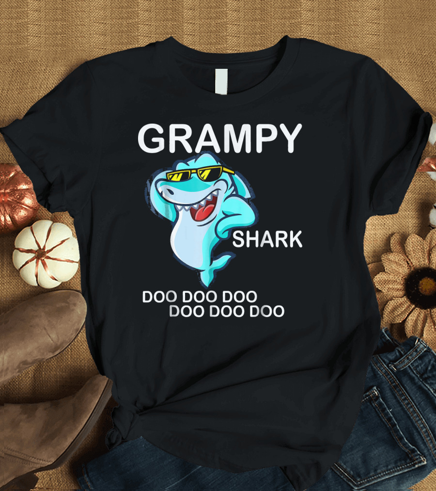 Grampy Shark Doo Doo Doo Sunglasses Cool Fun T-Shirt