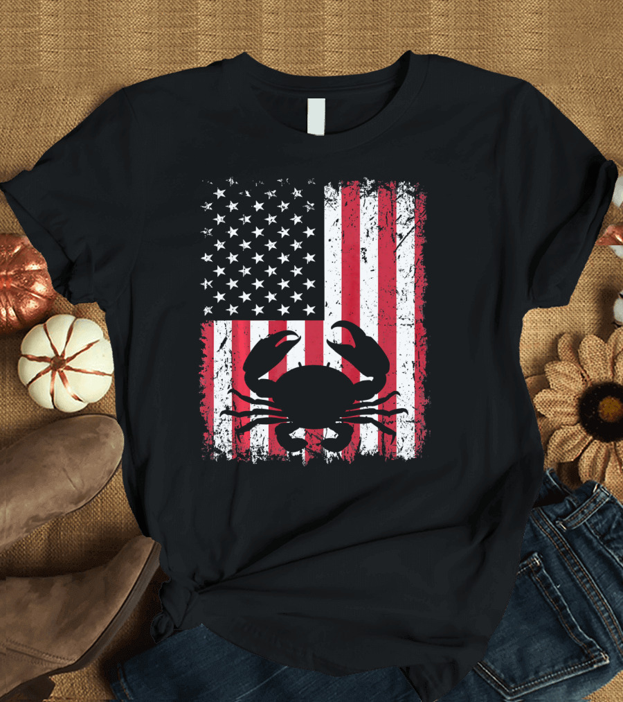 Vintage Crab Silhouette on Distressed American Flag for Animal Lovers T-Shirt