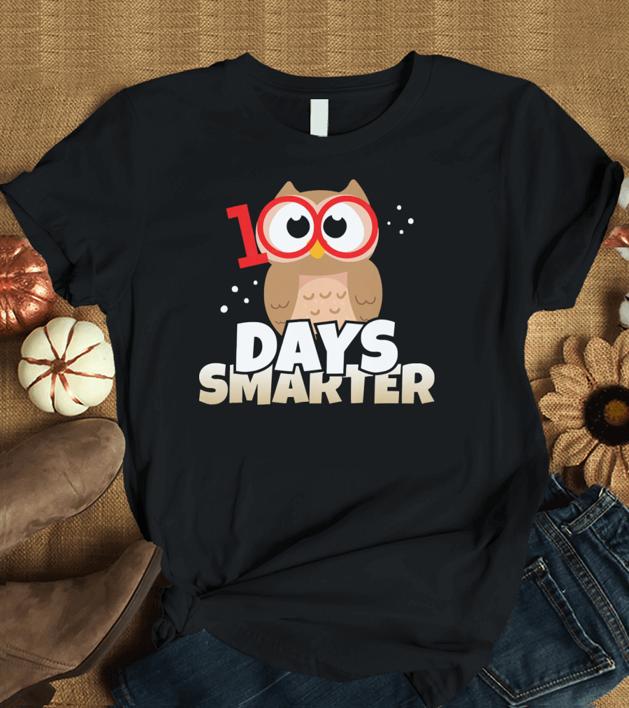 100 Days Smarter Owl Glasses Emblem T-Shirt