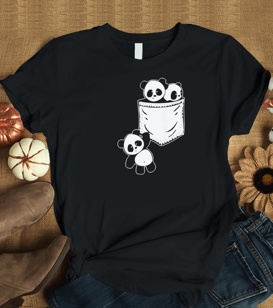 Cute Little Bear Panda Baby Pand Trio in Pocket T-Shirt