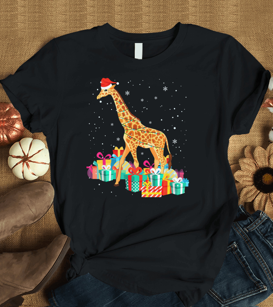 Funny Giraffe Christmas Santa Hat Wrapped Lights and Presents T-Shirt