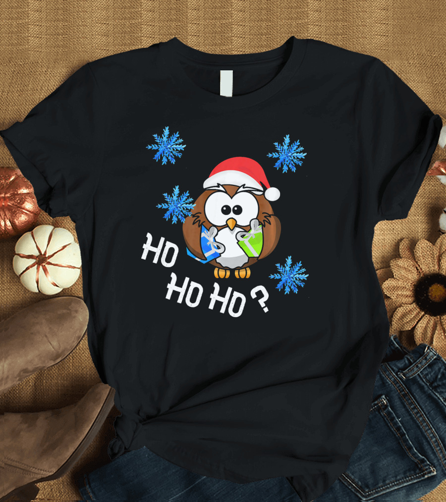 HO HO HO Cute Owl Christmasstyl Santa Hat Snowflakes T-Shirt