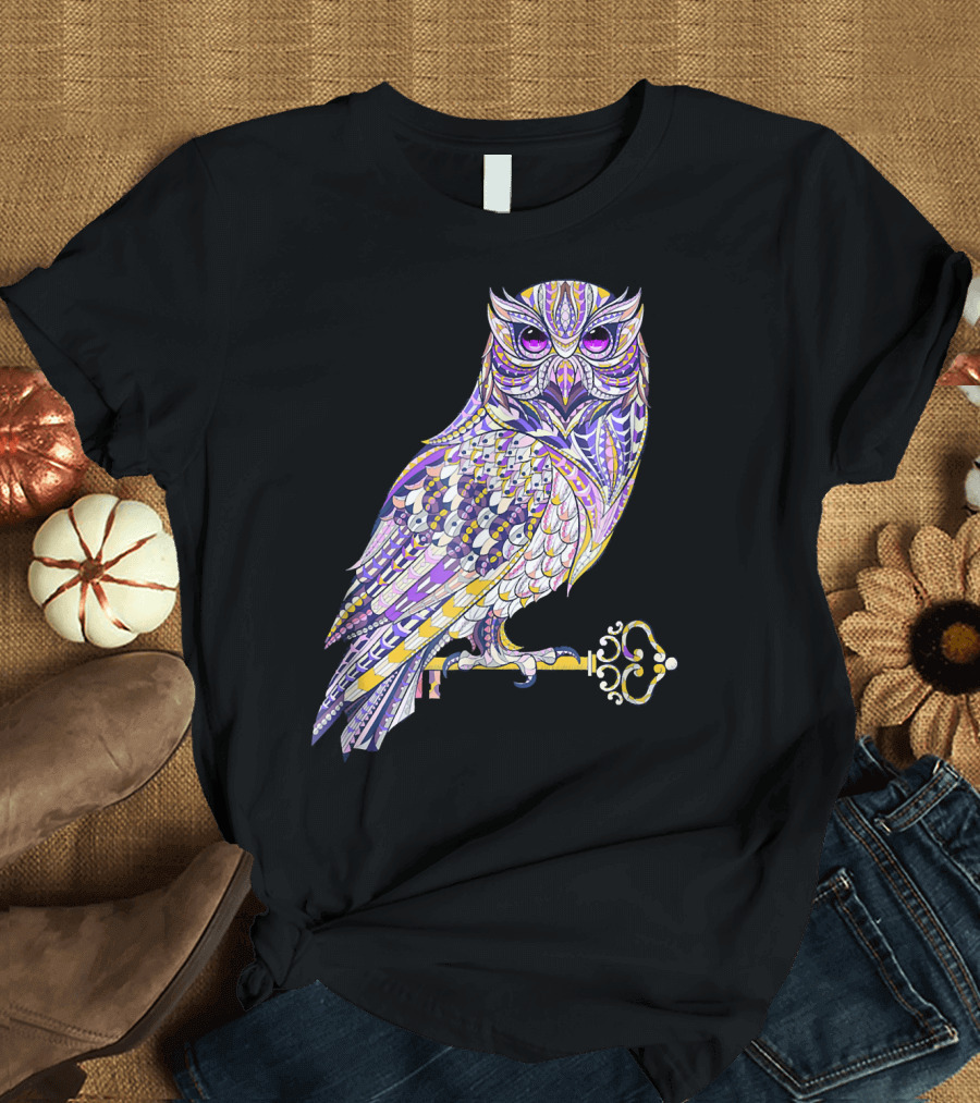 Maverick Infanta Decorative Owl Holding Key T-Shirt
