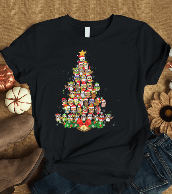 T-Shirt: Owl Christmas Tree Costume for Owl Lover with Santa Hats and Star Topper T-Shirt Owl Christmas Tree Costume for Owl Lover with Santa Hats and Star Topper T-Shirt