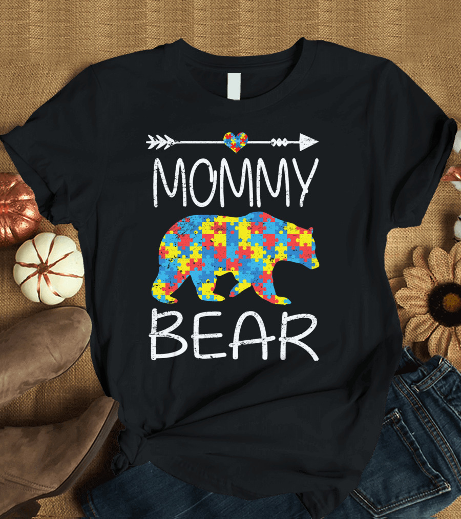 Mommy Bear Autism Awareness Puzzle Pieces Arrow Heart T-Shirt