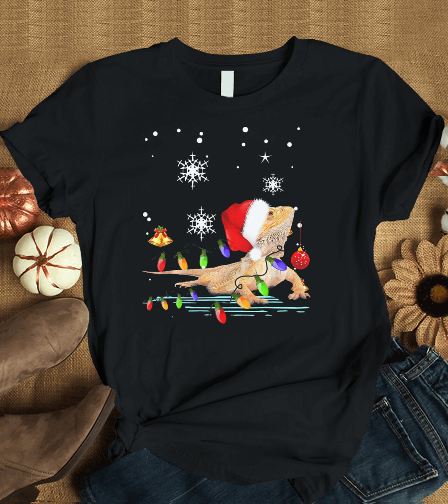 Bearded Dragon Santa Hat Christmas Lights Snowflakes T-Shirt