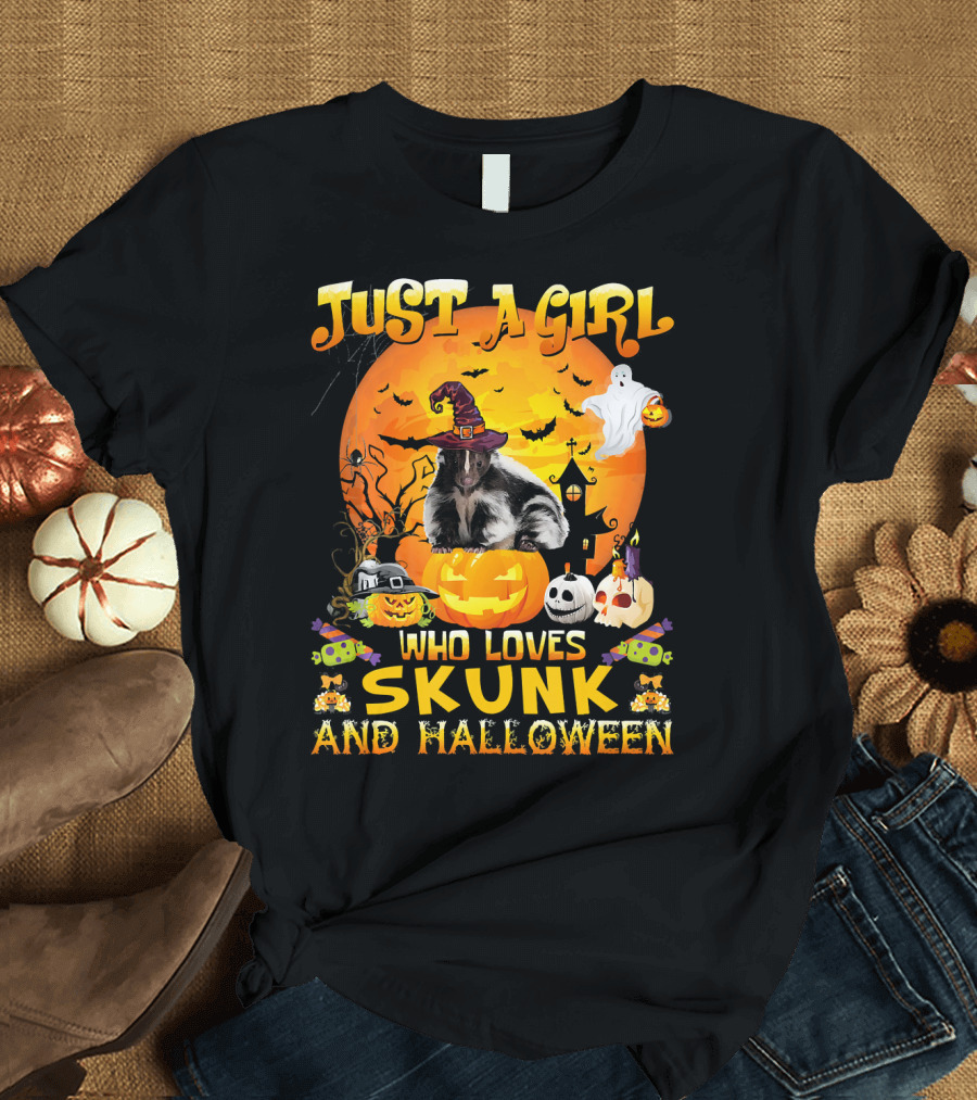 JUST A GIRL WHO LOVES SKUNK AND HALLOWEEN T-Shirt