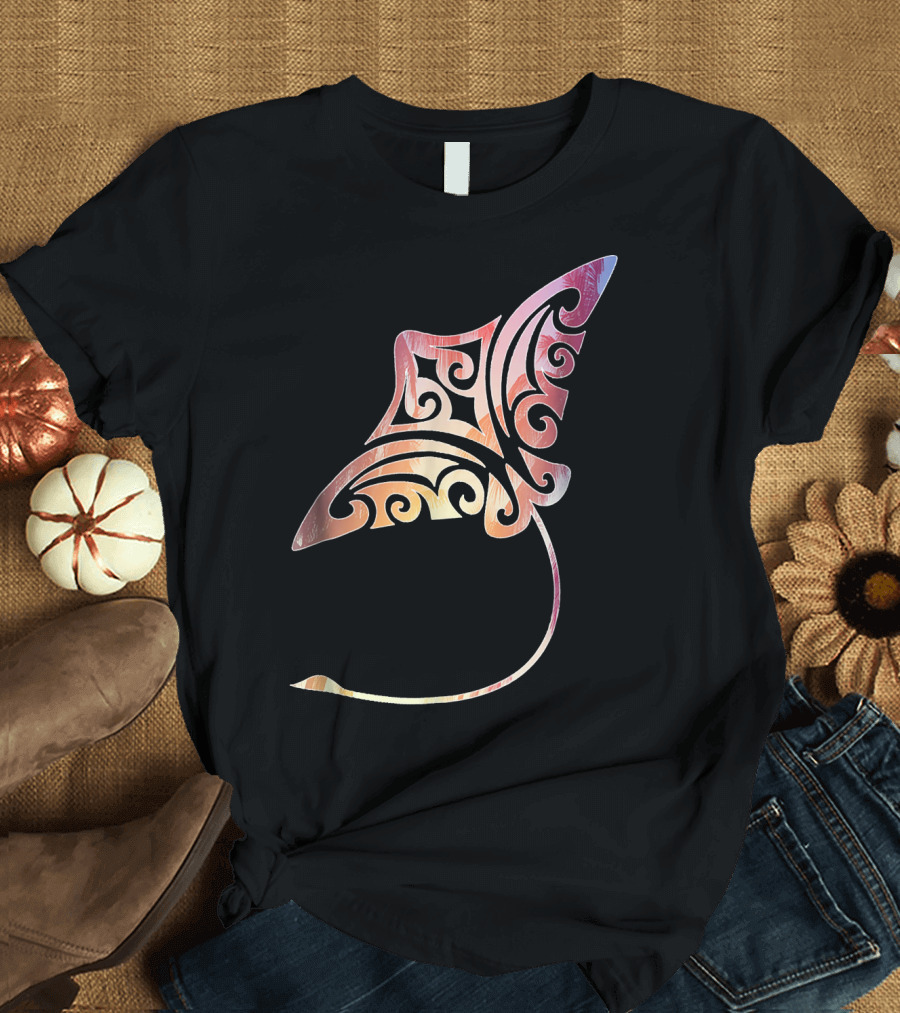 Manta Ray Tribal Hawaiian Island T-Shirt