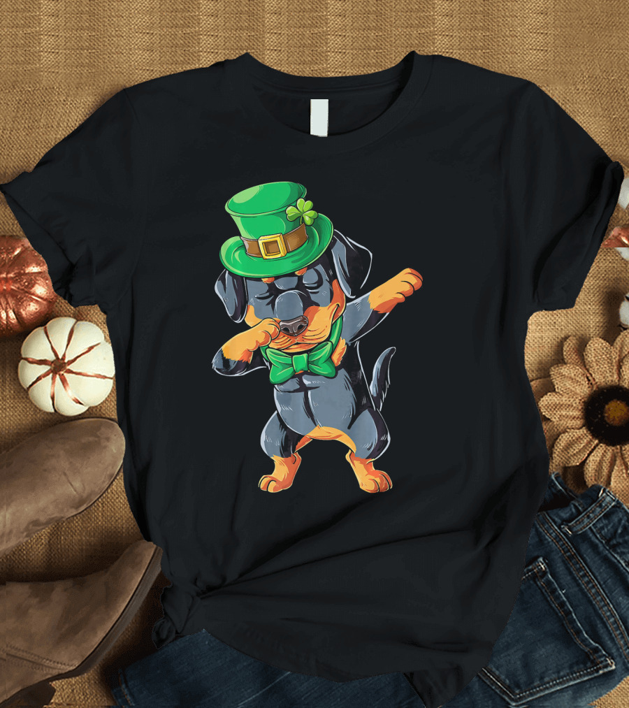 St. Patrick's Day Dabbing Rottweiler with Green Hat and Bow Tie T-Shirt