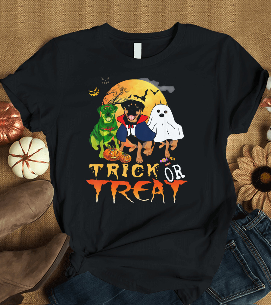 Halloween Rottweiler Trick Or Treat Dogs Ghost Costume Pumpkin Moon T-Shirt
