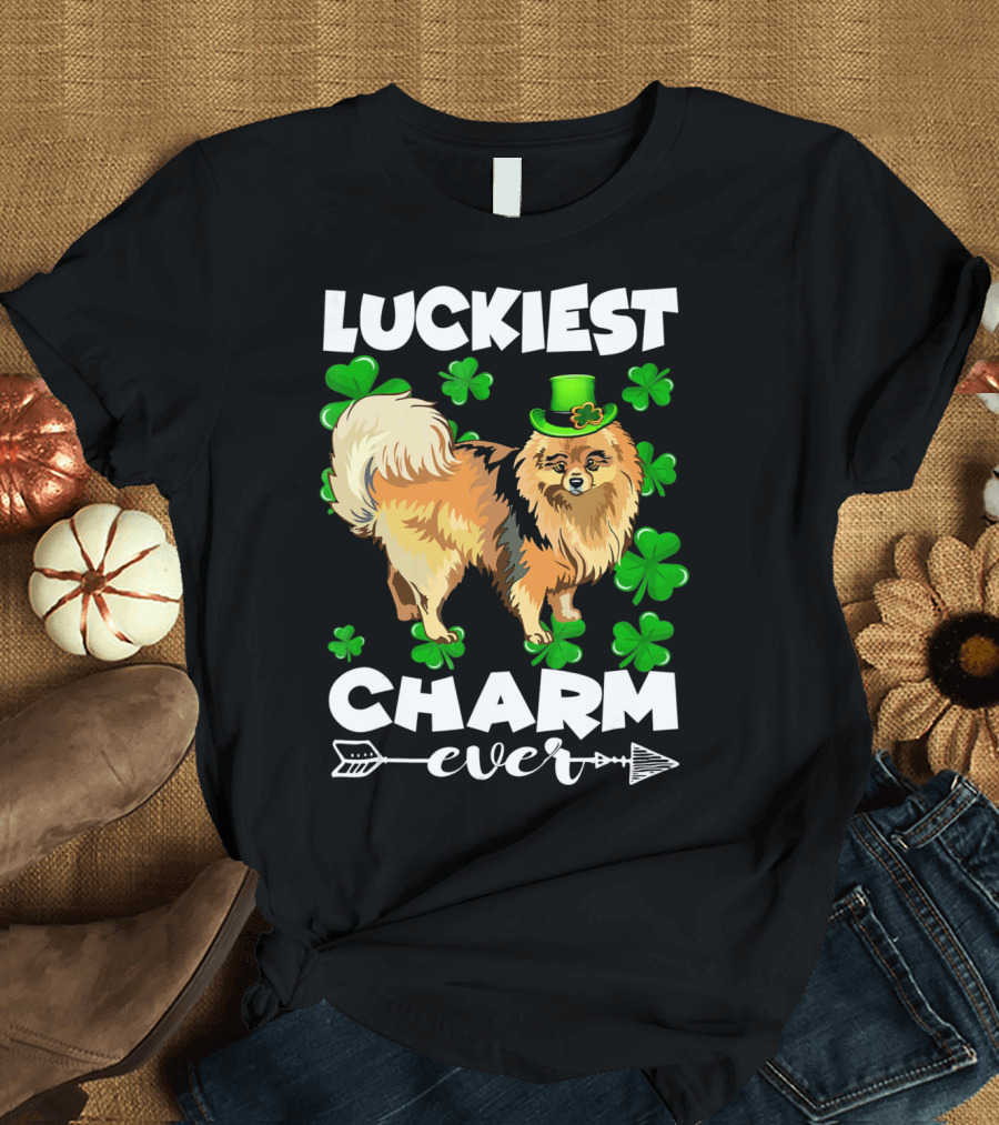 Luckiest Charm Ever Pomeranian St Patrick's Day Clover Hat T-Shirt