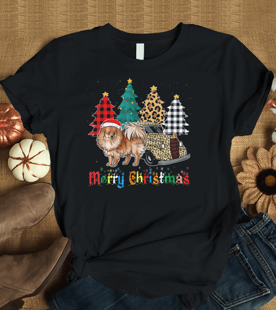 Merry Christmas Pomeranian Santa Hat Leopard Plaid Truck and Trees T-Shirt