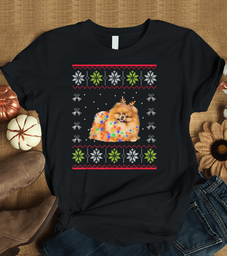 Pomeranian Christmas UglyStyle Lights and Snowflakes T-Shirt