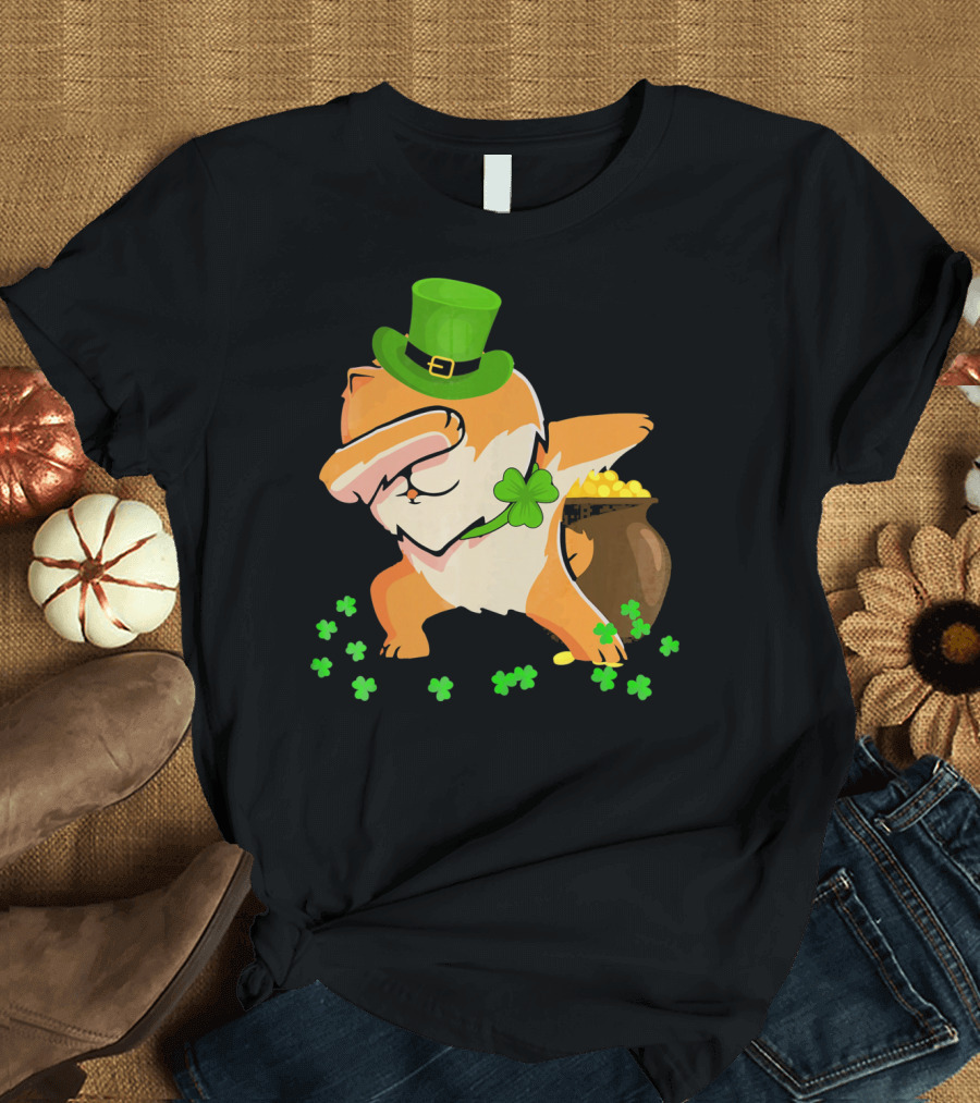 Pomeranian Dabbing St Patricks Day Shamrock Hat Pot of Gold T-Shirt